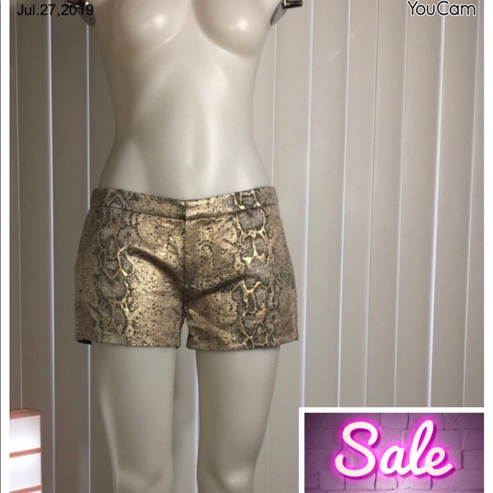 Guess short